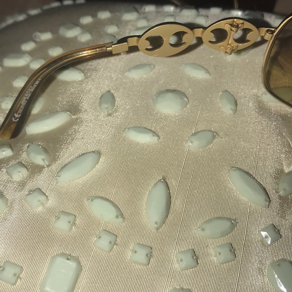Authentic Gucci Sunglasses W/ Case. main image 4